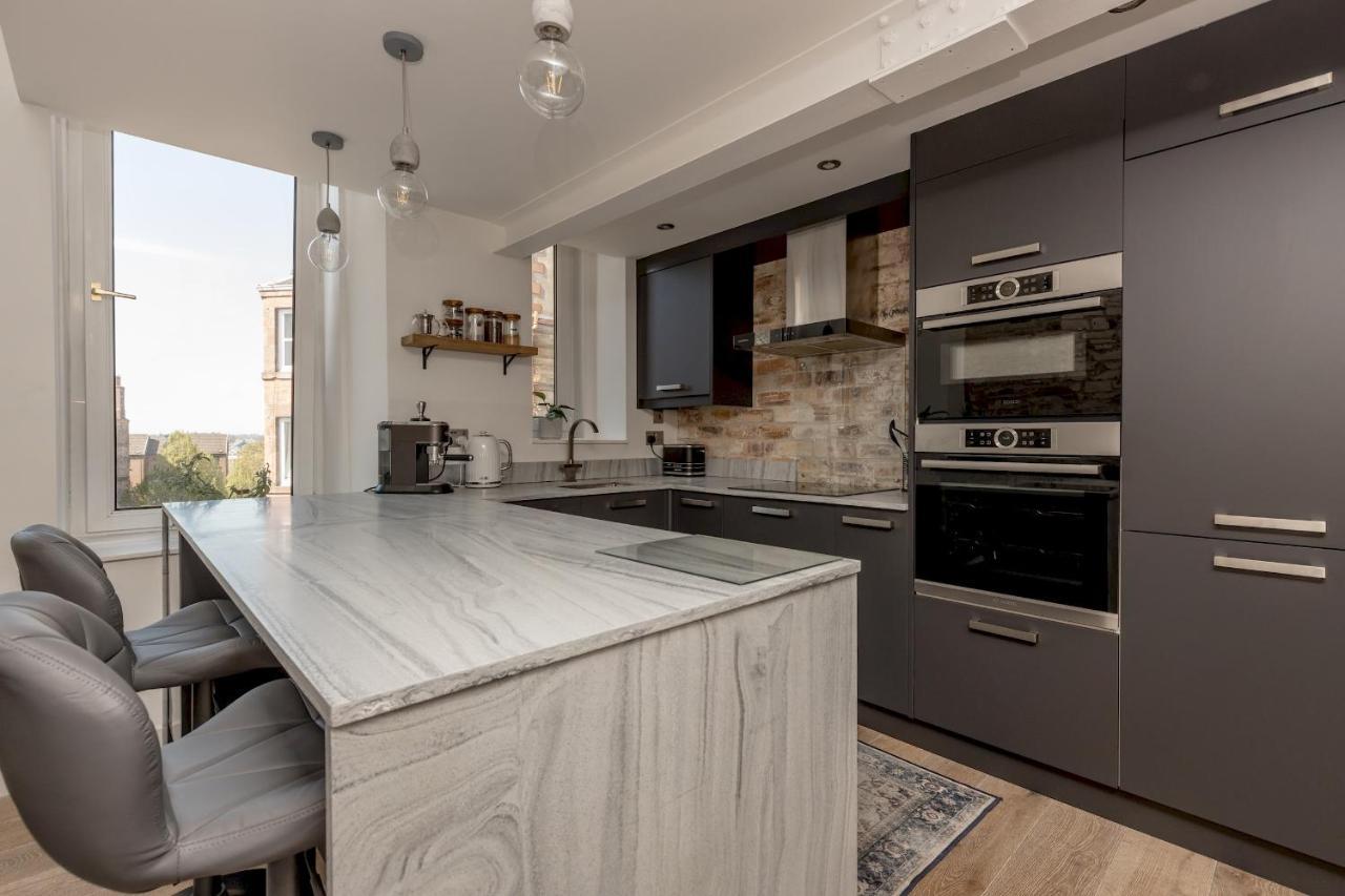 Pass The Keys Stunning 3 Bed Loft Style Apt With Free Parking Единбург Екстер'єр фото