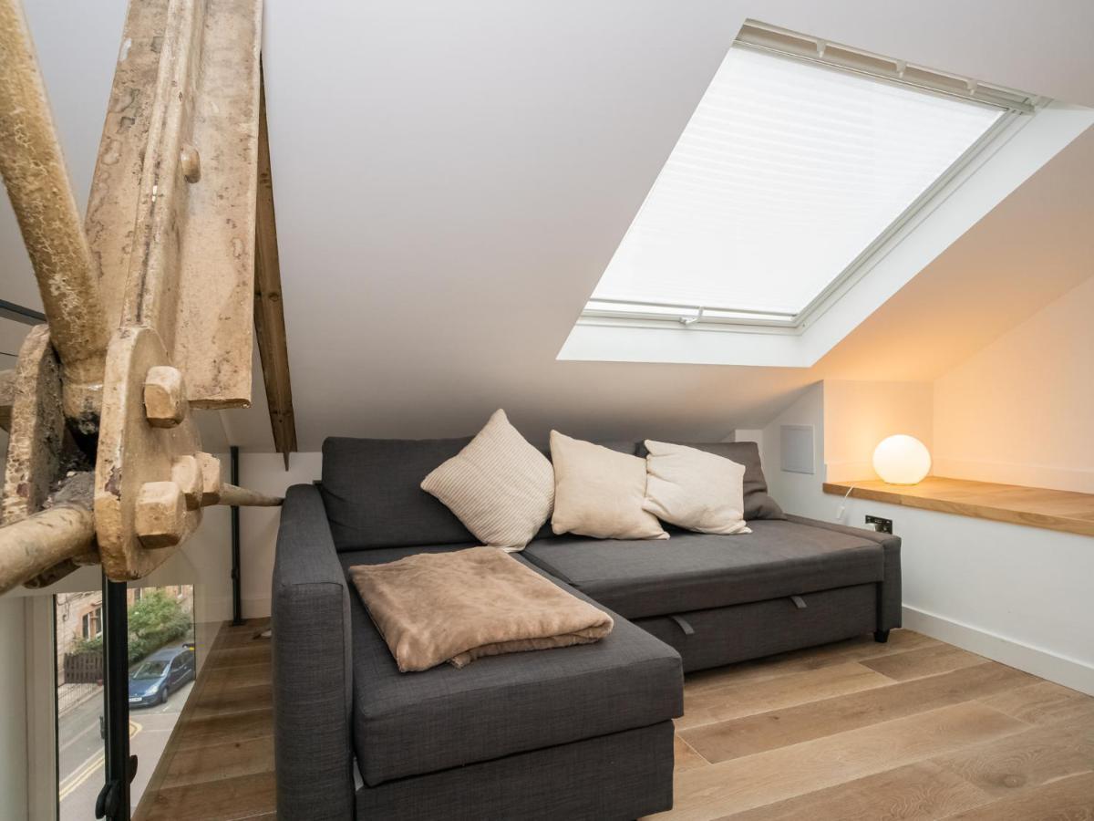 Pass The Keys Stunning 3 Bed Loft Style Apt With Free Parking Единбург Екстер'єр фото