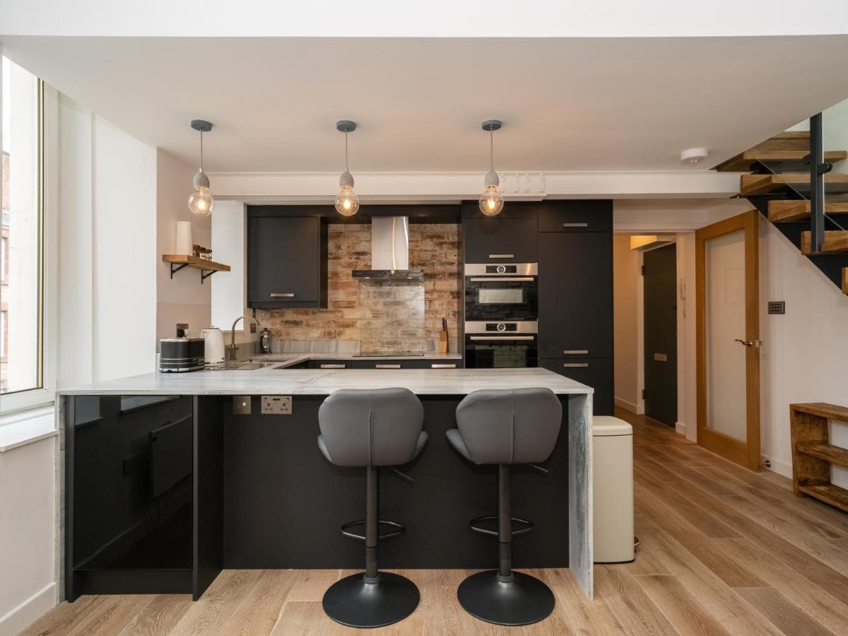 Pass The Keys Stunning 3 Bed Loft Style Apt With Free Parking Единбург Екстер'єр фото