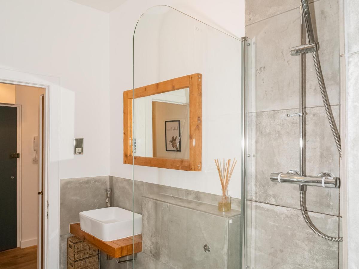 Pass The Keys Stunning 3 Bed Loft Style Apt With Free Parking Единбург Екстер'єр фото